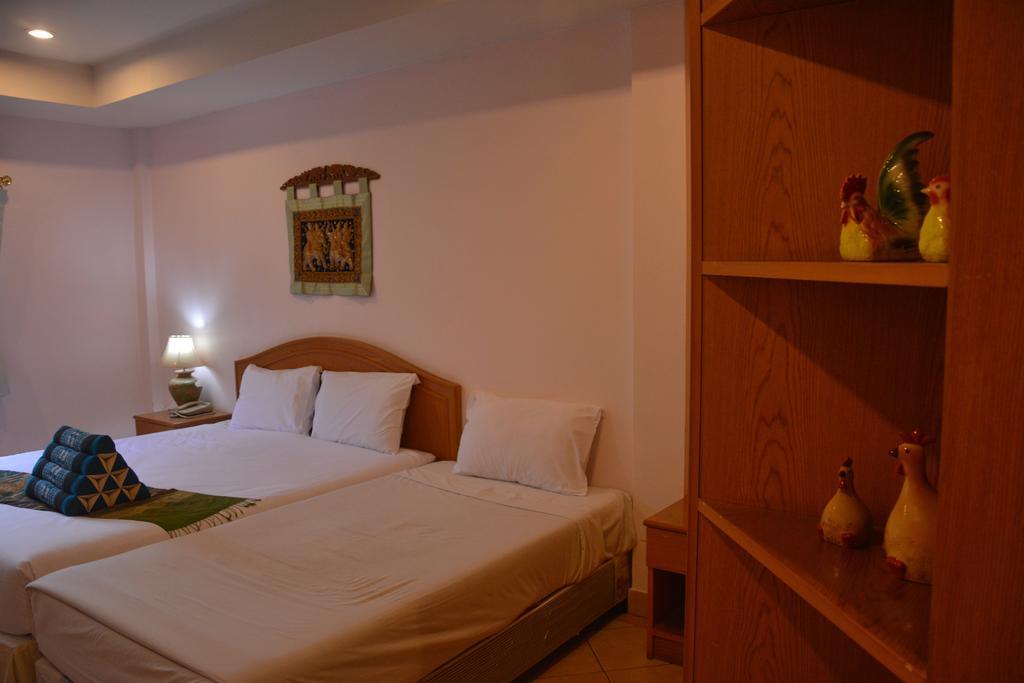 Seven Oaks Inn Praia de Jomtien Quarto foto