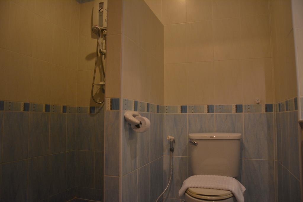 Seven Oaks Inn Praia de Jomtien Quarto foto